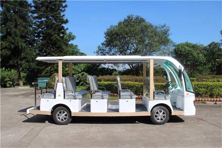 一款8座左右的電動觀光車價格多在5萬元左右