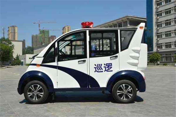 當(dāng)電動巡邏車漆面上出現(xiàn)較多的微細(xì)劃痕，而未傷及底漆層，特別是在強光照射下更明顯，這類失光為淺劃痕所致